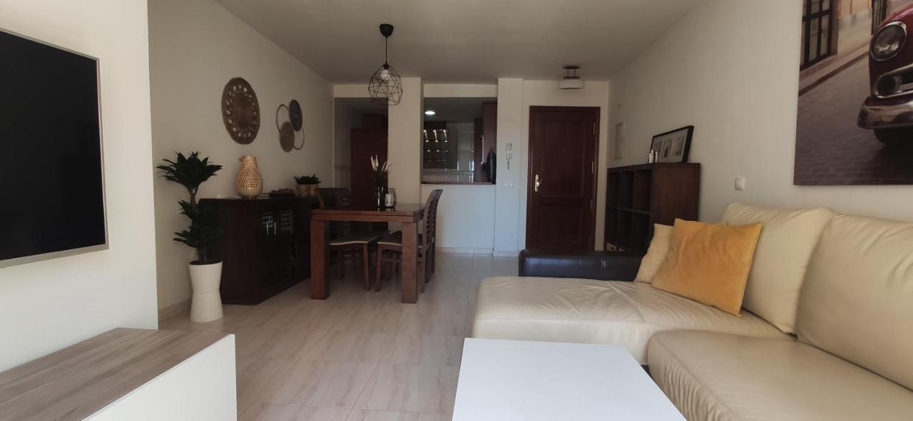 말라가 Huelin House Beach And Sun, Con Parking Y A 500 Metros De La Playa 아파트 외부 사진